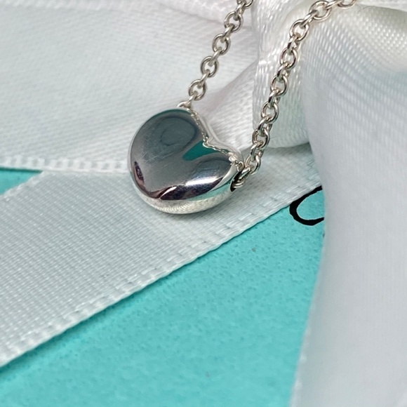 Tiffany & Co Elsa Peretti mini  Bean Necklace 925 sterling silver 16”box Nice - Picture 3 of 10